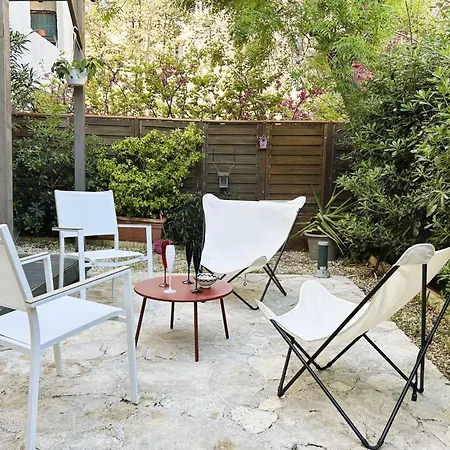With Garden In La Garde (Var)