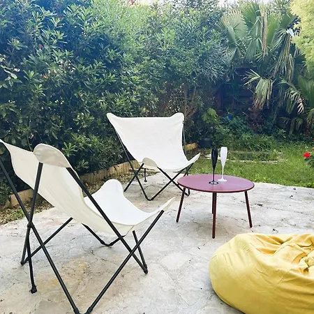 With Garden In * La Garde (Var)